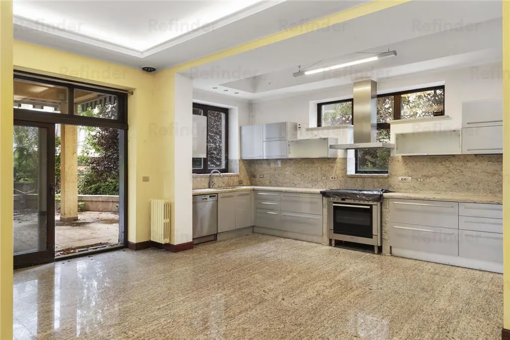 Vila Baneasa - Sisesti - Romatsa | 410 mpu | teren 652 mp | constructie 2007 - foto 5