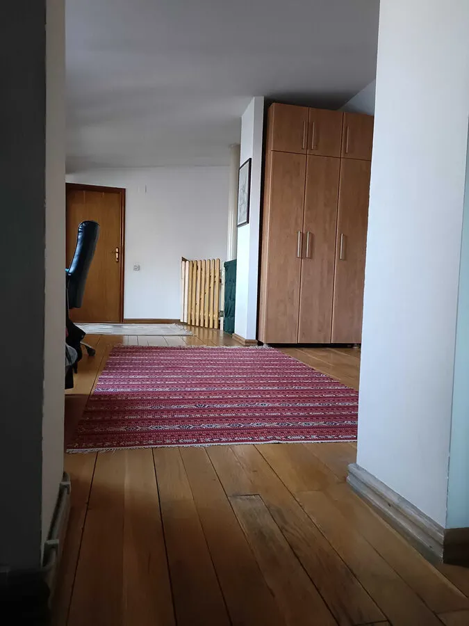Casa Calea Calarasilor - Hala Traian | renovata si consolidata 2001 | curte comuna - foto 5