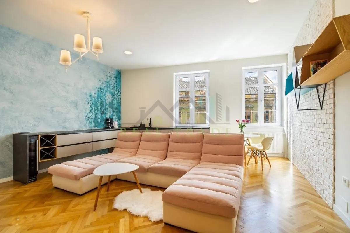 Apartament 2 camere renovat Centrul Istoric - foto 1