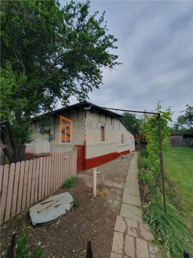 EXCLUSIVITATE! Casa + teren zona Beilic, com. Sageata - foto 1