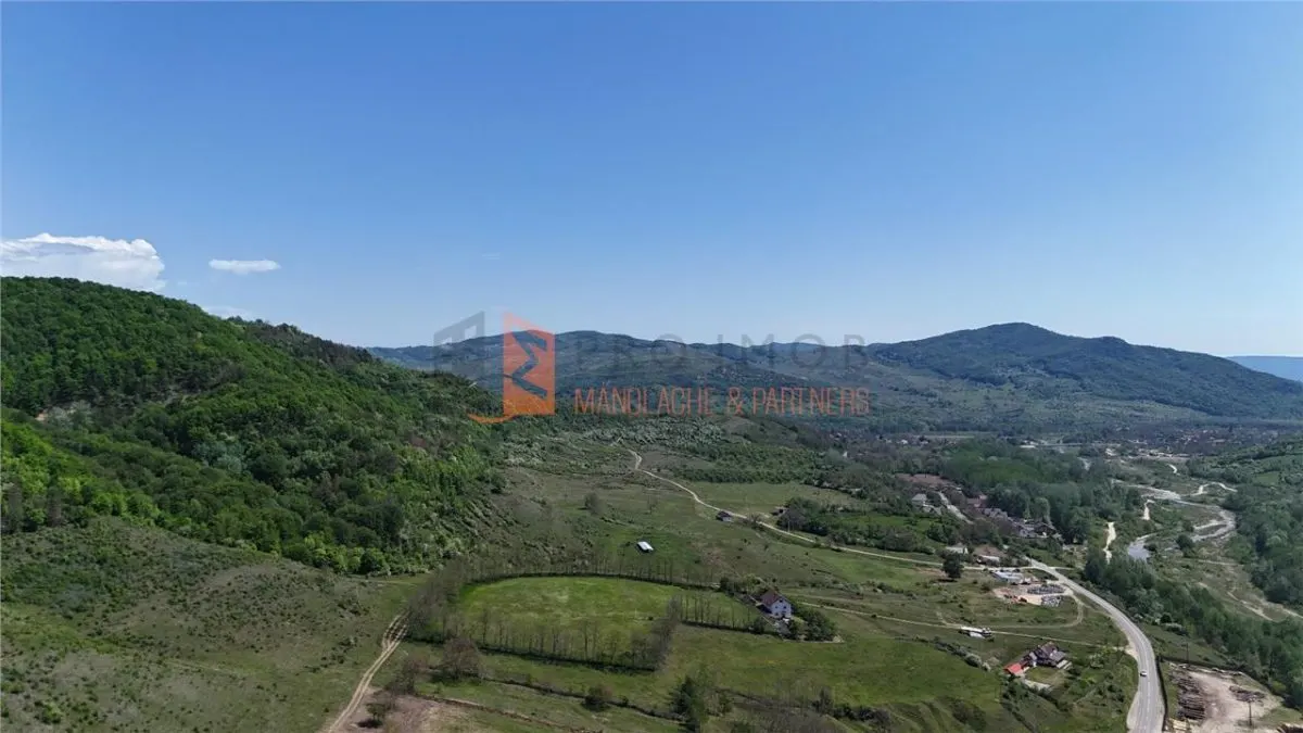 Teren intravilan zona Gura Bascei, com. Cislau - foto 4