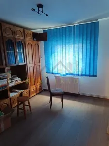 Apartament 3 camere structura mare intrare Racadau - foto 1