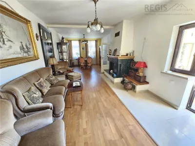 Casa de vanzare in centrul Brasovului â€“ Strada Horia - foto 2