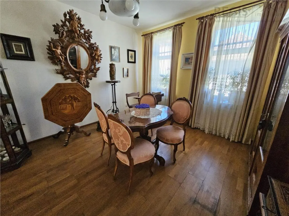Casa de vanzare in centrul Brasovului â€“ Strada Horia - foto 3