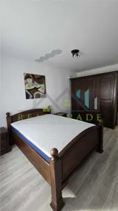 Apartament 2 camere decomandat, renovat Tractorul - foto 1