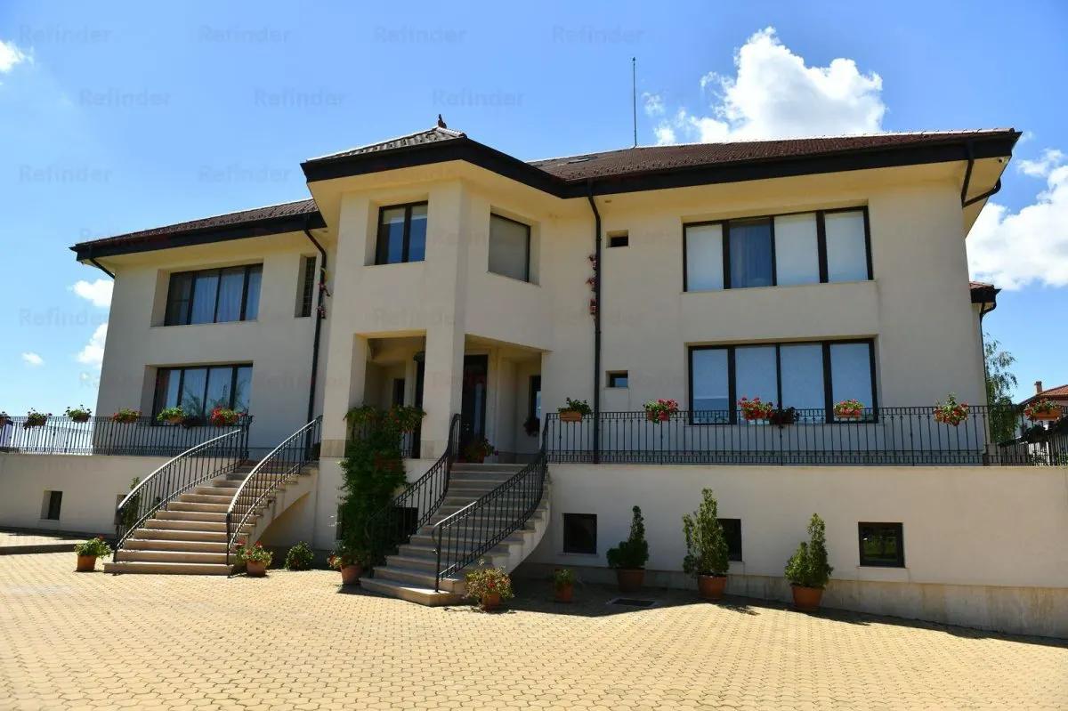 Vanzare vila lux D+P+E teren 3718 mp | piscina interioara si exterioara | Baneasa - Sisesti - Romatsa - foto 2
