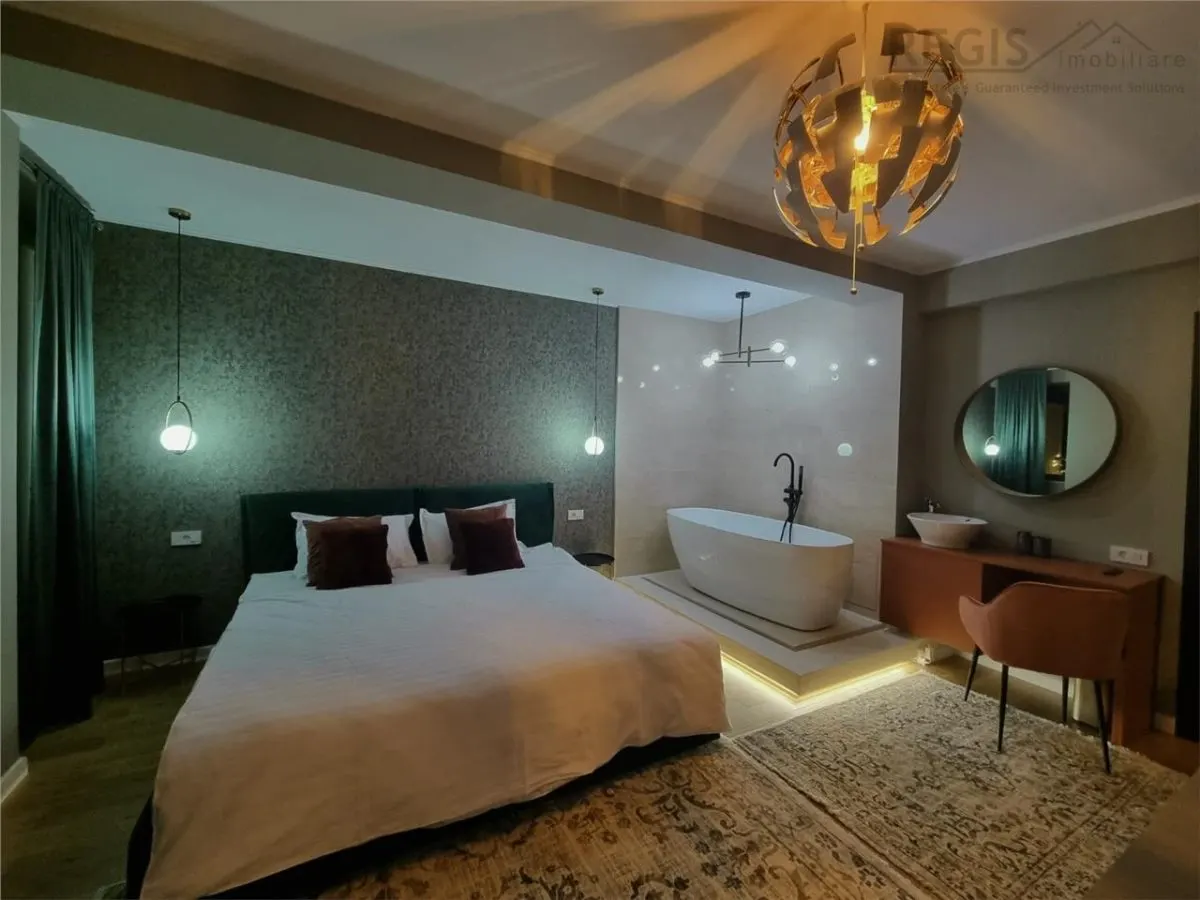 4 camere + 42 mp terasa de tip penthouse | Drumul Poienii - foto 1