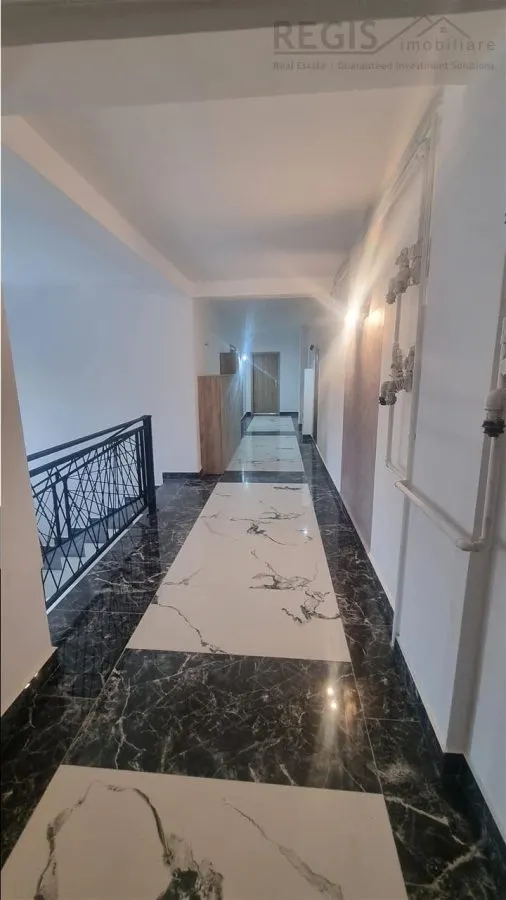 Penthouse de 2.5 camere zona Tractorul - foto 14