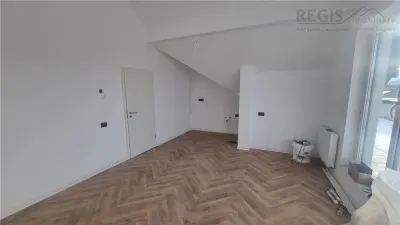 Penthouse de 2.5 camere zona Tractorul - foto 9