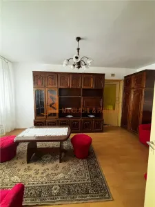 Apartament 3 camere cf 1 semidecomandat  zona Unirii Sud - foto 2