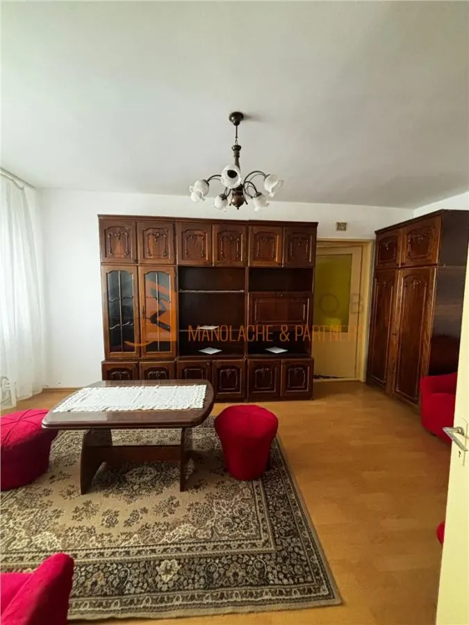 Apartament 3 camere cf 1 semidecomandat  zona Unirii Sud - foto 2