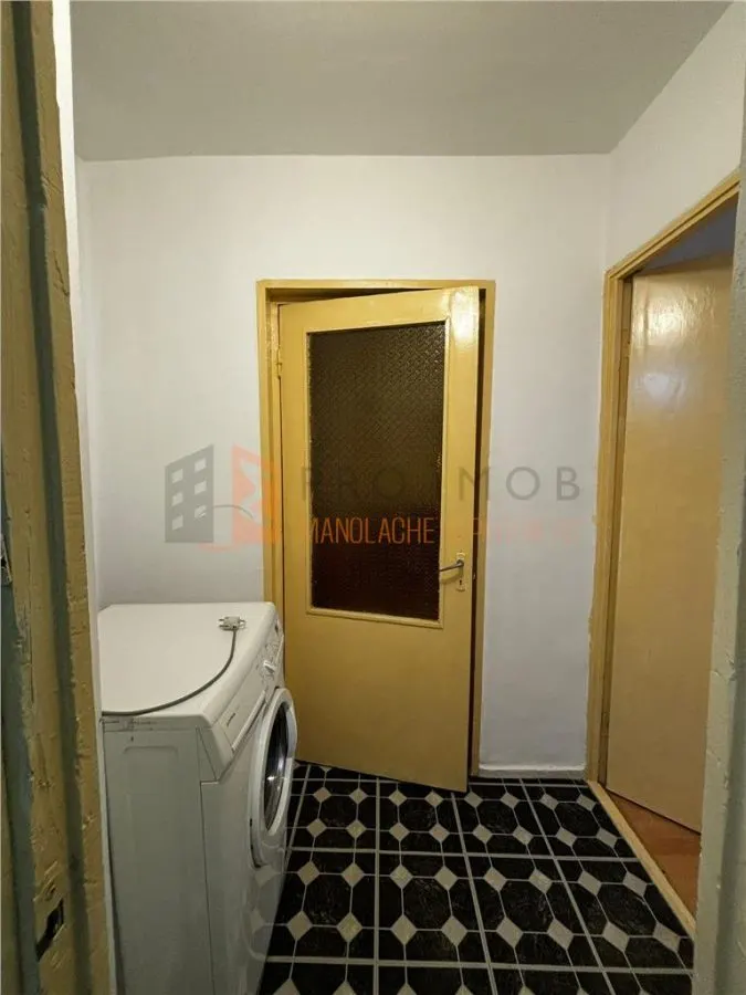 Apartament 3 camere cf 1 semidecomandat  zona Unirii Sud - foto 12