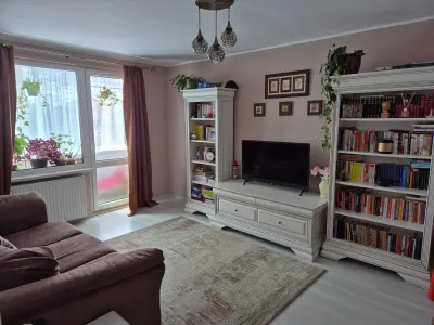 Apartament 2 camere decomandat etajul 1 Craiter - Brasov