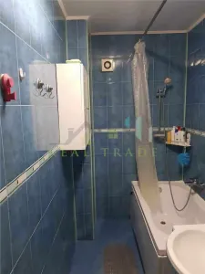 Apartament 3 camere decomandat etajul 1 Racadau - foto 9