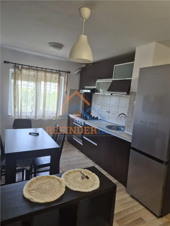 Apartament de vanzare cu 3 camere, 2 grupuri sanitare, zona Drumul Taberei - foto 4