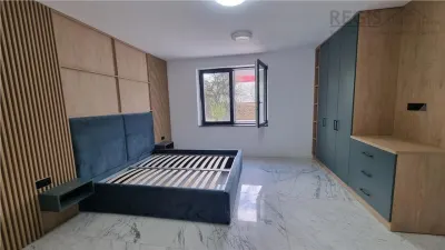 Vila - Bloc modern de 11 camere zona Centrul Civic , Onix - foto 7