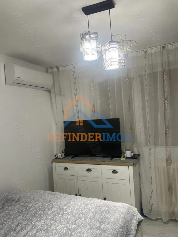 Apartament de vanzare cu 2 camere, zona Titan - foto 1