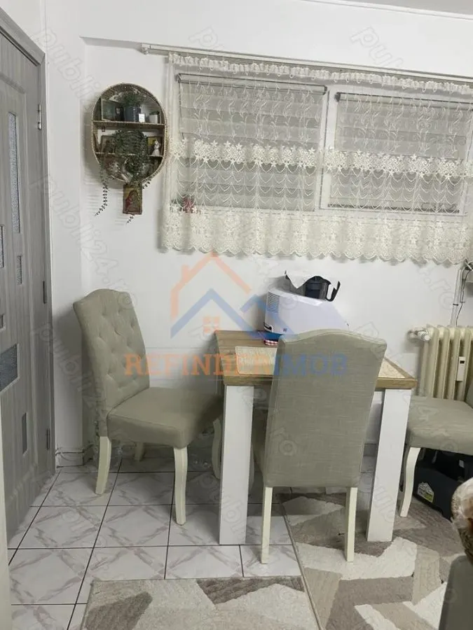 Apartament de vanzare cu 2 camere, zona Titan - foto 11