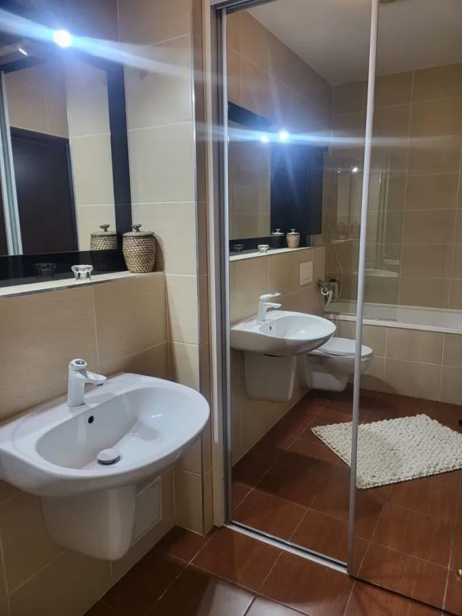 Apartament 2 camere zona Racadau- Tampa Gardens - foto 6