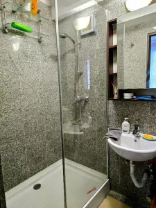 Vanzare apartament 2 camere | Cismigiu | bloc liric | fara risc seismic | etaj 3/10 | gata de mutare | - foto 6
