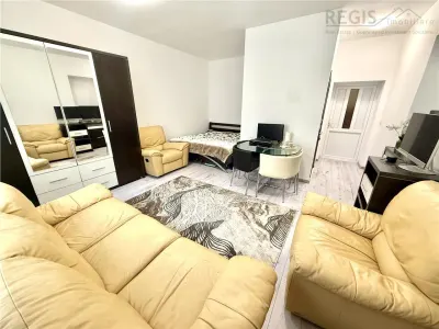 Proprietate cu potential turistic | 2 Garsoniere in Centrul Vechi - foto 3