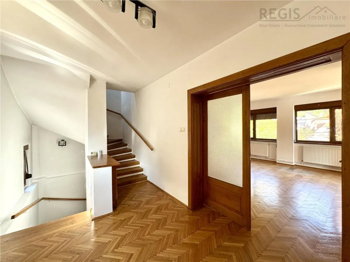 Casa/Vila in zona ultracentrala a Brasovului - foto 7