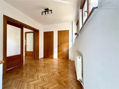 Casa/Vila in zona ultracentrala a Brasovului - foto 8