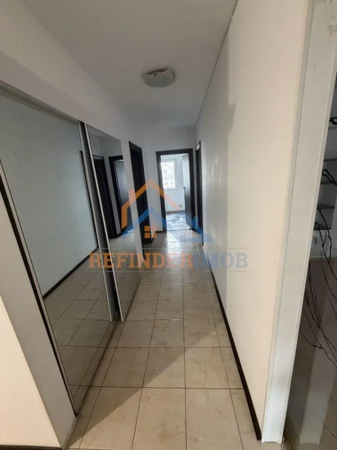 Apartament de vanzare cu 3 camere, 2 grupuri sanitare, Bulevardul Timisoara - foto 3