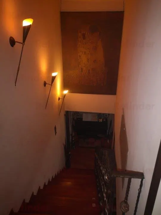 Vanzare casa P+E+M | Calea Calarasilor - Matei Voievod | curte comuna | - foto 7
