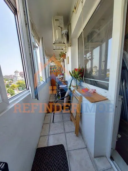 Apartament de vanzare cu 3 camere, 2 gr sanitare - zona 13 Septembrie - foto 9