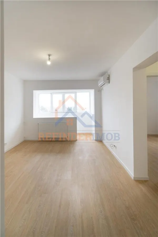 Apartament de vanzare cu 2 camere, zona Titan - Campia Libertatii - foto 1