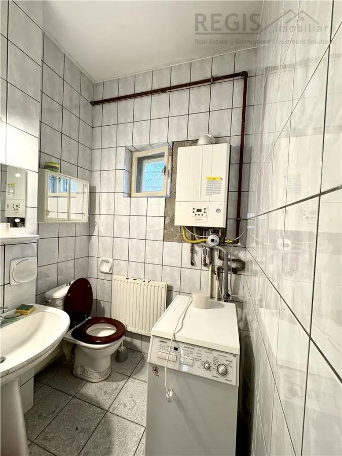 Casa individuala de vanzare zona centrala - foto 4
