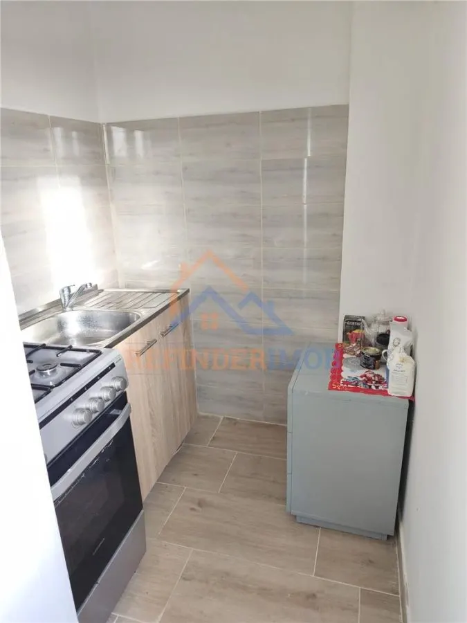 Apartament de vanzare cu 3 camere, 2 grupuri sanitare, zona Calea Calarasilor - foto 11