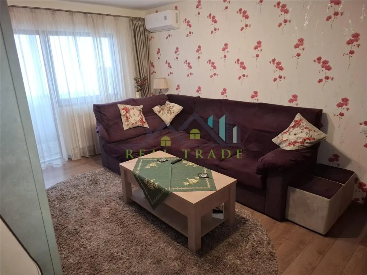 Apartament 3 camere etaj intermediar Tractorul - foto 2