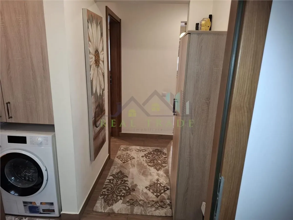 Apartament 3 camere etaj intermediar Tractorul - foto 13