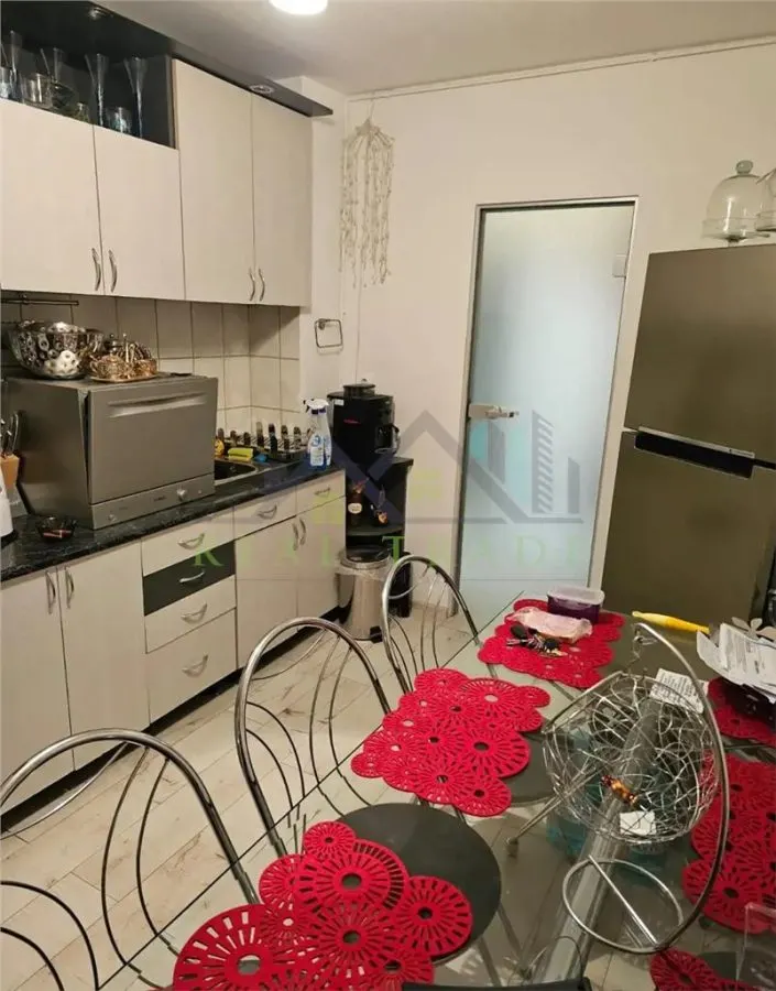 Apartament 3 camere decomandat Astra- Carpatiilor - foto 1