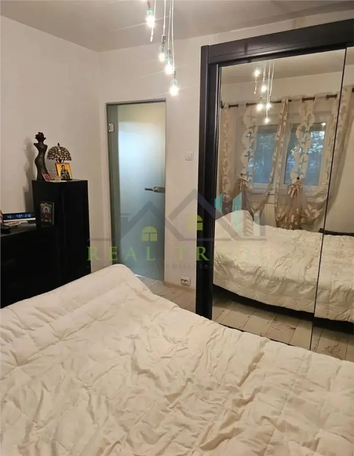 Apartament 3 camere decomandat Astra- Carpatiilor - foto 2