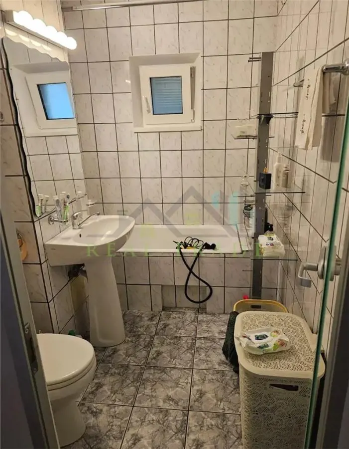 Apartament 3 camere decomandat Astra- Carpatiilor - foto 7