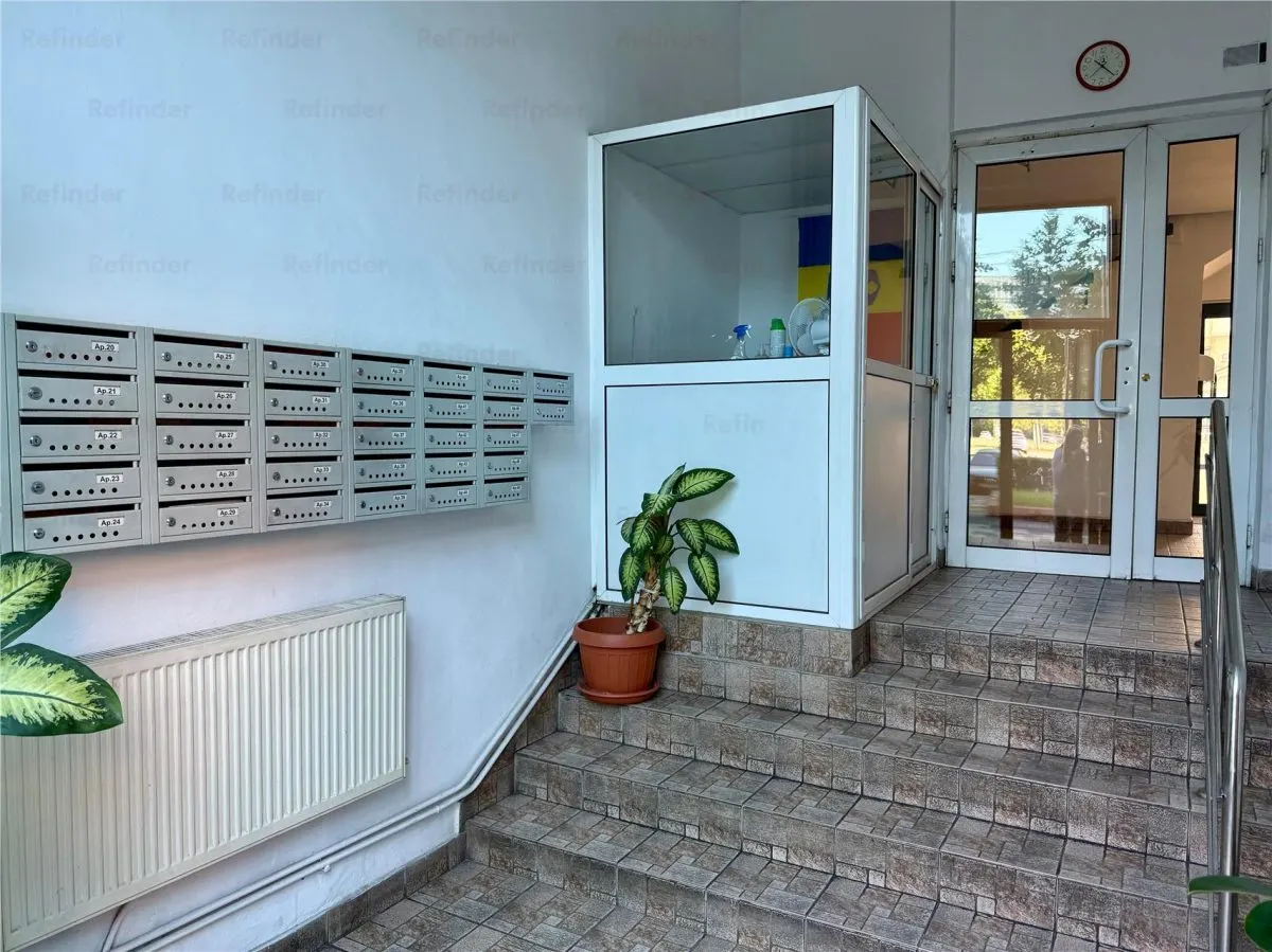 Vanzare apartament 3 camere | Rond Piata Alba Iulia | etaj 5/9 | amenajat designer | vedere panoramica Casa Poporului , Bdul Unirii | - foto 12