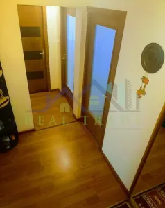 Apartament 3 camere decomandat Tractorul - foto 5