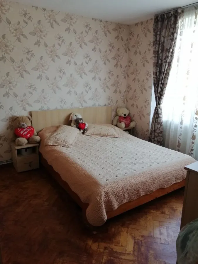 Apartament 3 camere etaj intermediar Tractorul - foto 5