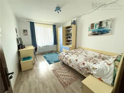 Vila tip Duplex, Curte proprie, Sanpetru Brasov - foto 9