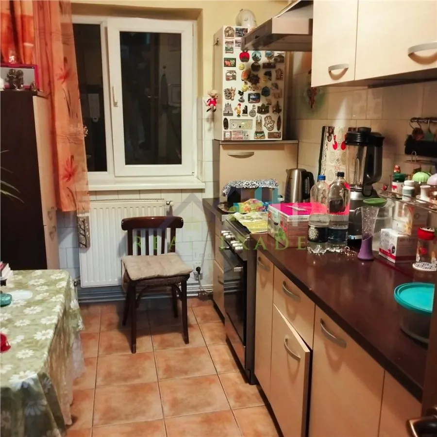 Apartament 2 camere decomandat etajul 1 Craiter - foto 2