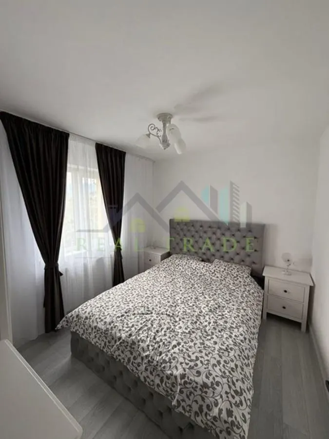 Apartament 3 camere etaj intermediar Centrul Civic - foto 3