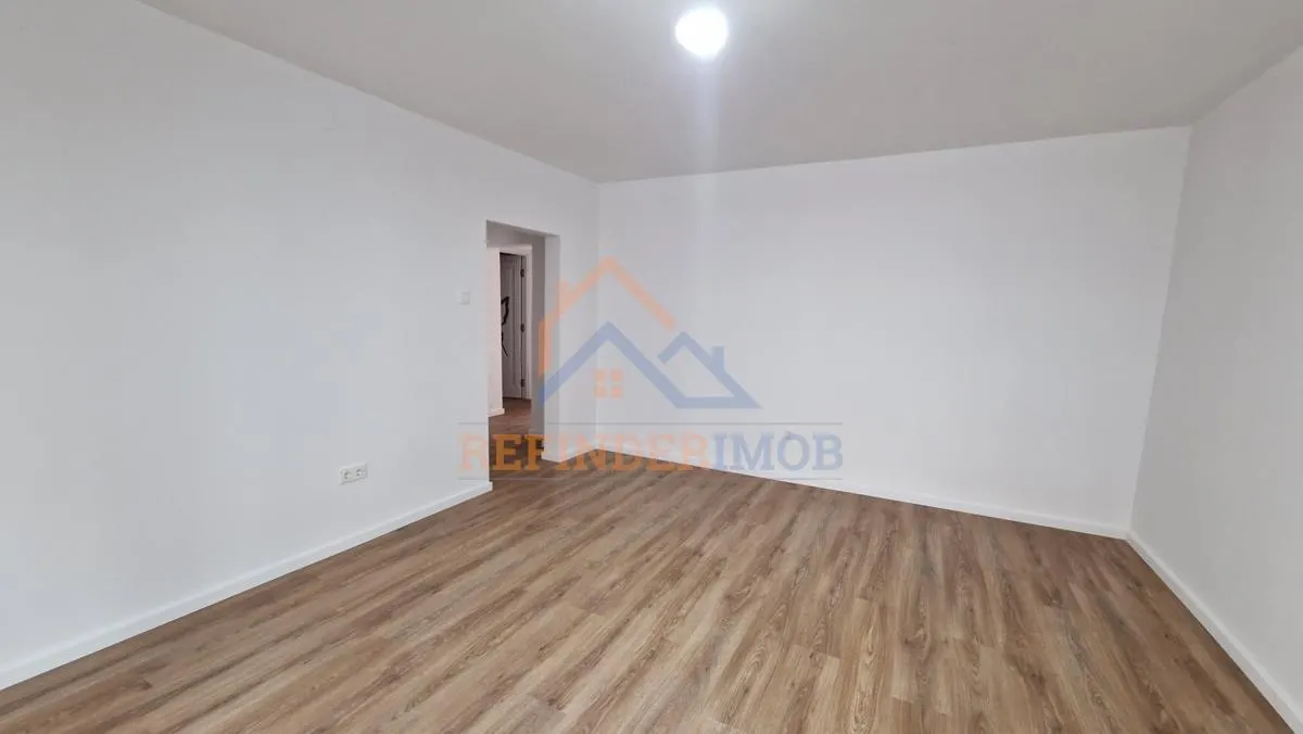 Apartament de vanzare cu 3 camere, zona Nerva Traian - foto 1
