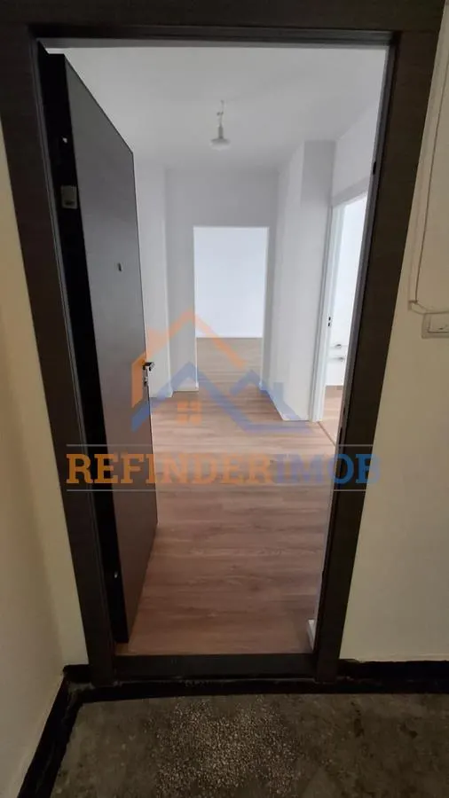 Apartament de vanzare cu 3 camere, zona Nerva Traian - foto 8