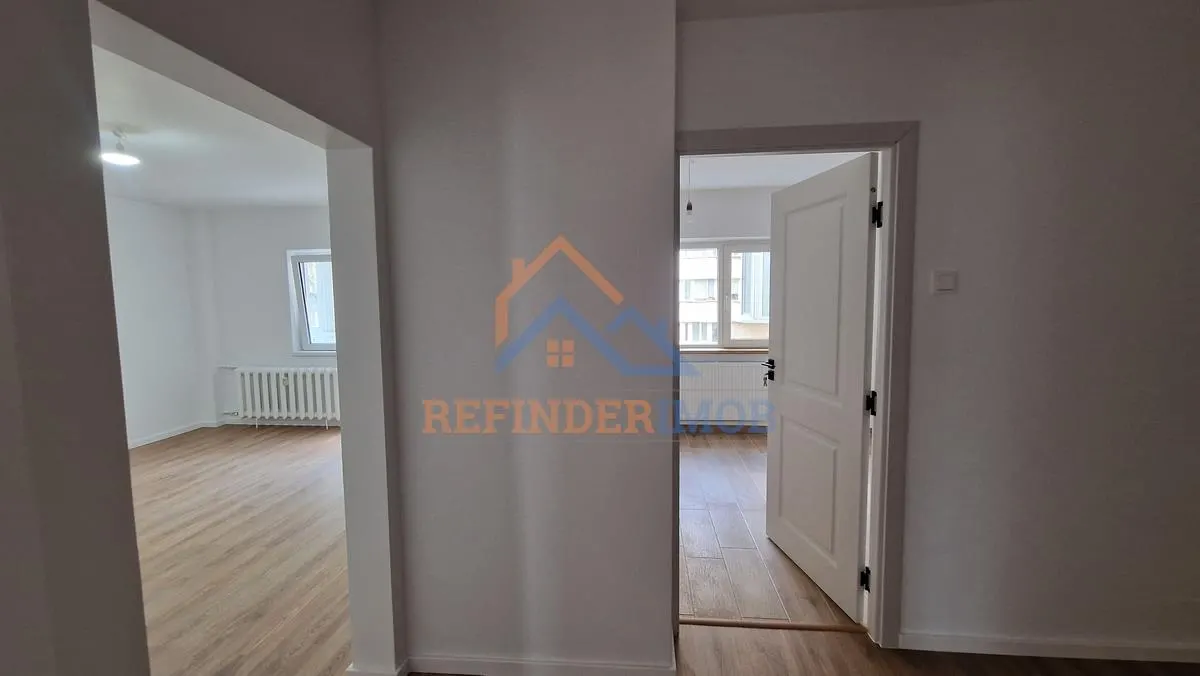 Apartament de vanzare cu 3 camere, zona Nerva Traian - foto 9