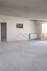 Penthouse Unirii â€“ Rond Alba Iulia  Vedere panoramică 67 mp  3 balcoane - foto 5