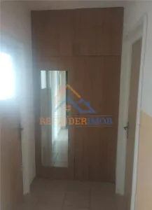 Apartament de vanzare cu 2 camere, zona Basarabia - Metrou Costin Georgian - foto 3