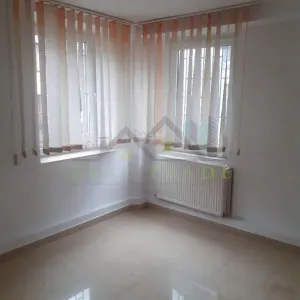 Apartament 3 camere bloc stalp zona Onix - foto 6